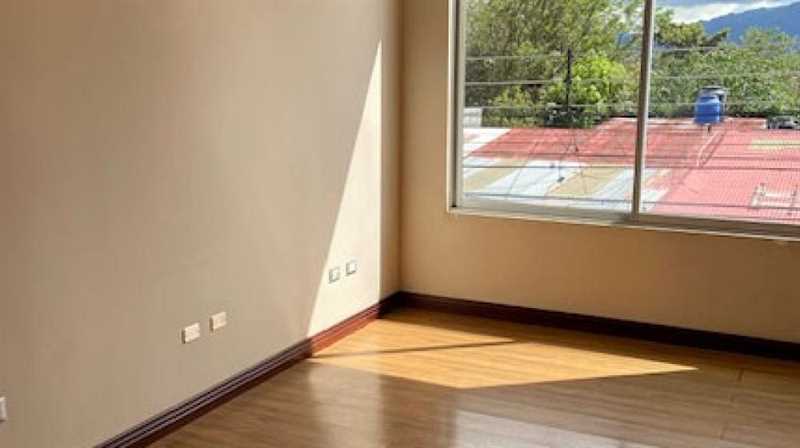 Foto-#4_50-c4eb4ba1
